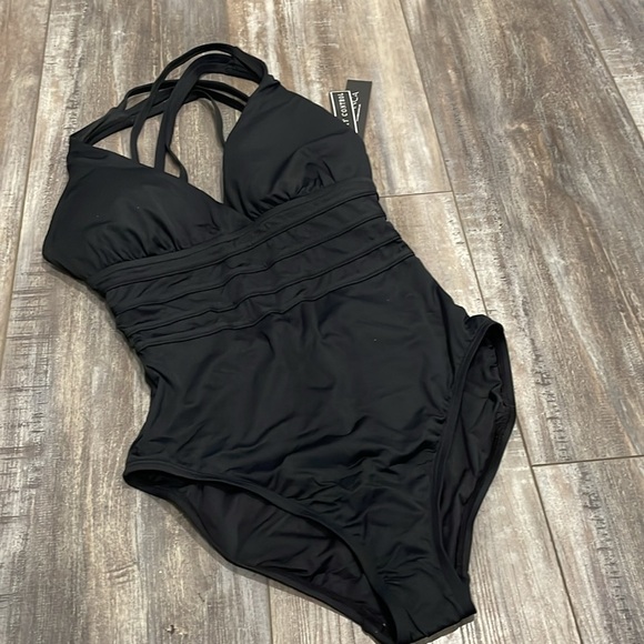 La Blanca Island Goddess Multi-Strap Cross-Back One Piece Swimsuit Size 10 NEW - Picture 7 of 12